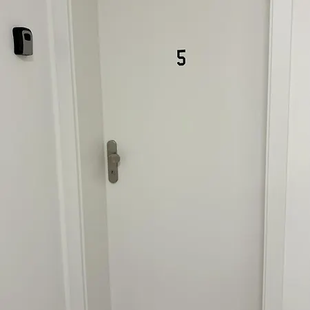 מלון דירות Langenzersdorf Apartment *